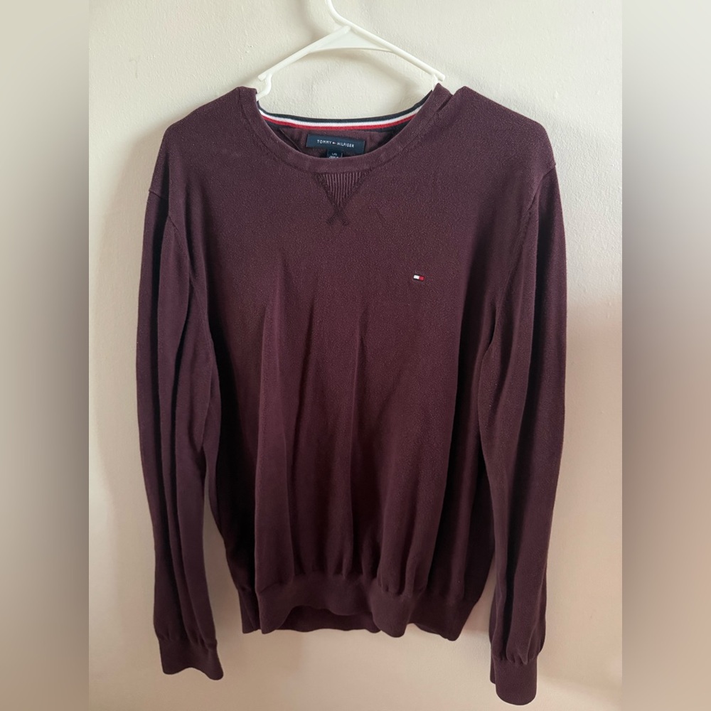 Tommy Hilfiger Men's Wine Crewneck Sweater